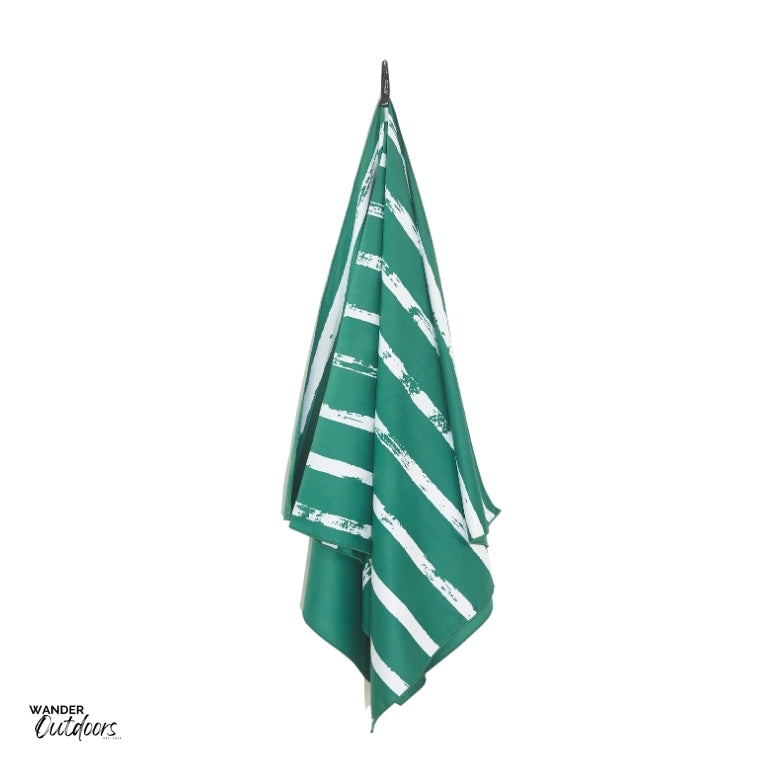 Newlyfe Sand Free Microfibre Beach Towel Turquoise Bay Hanging
