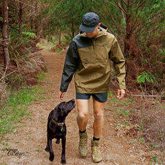 Stoney Creek Stow It Pro Jacket Tundra Black walking the dog