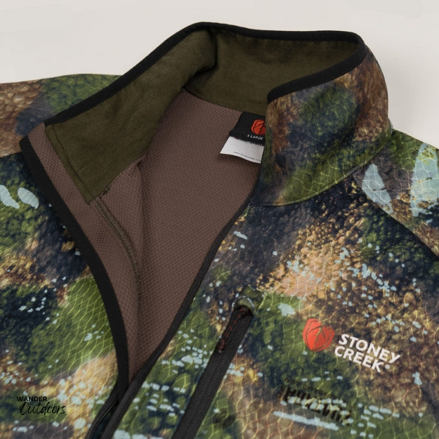 Stoney Creek The Rock Pullover in TCF Zip Close Up