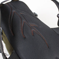 Stoney Creek Whirinaki 25 Pack Bayleaf Back Support Close Up