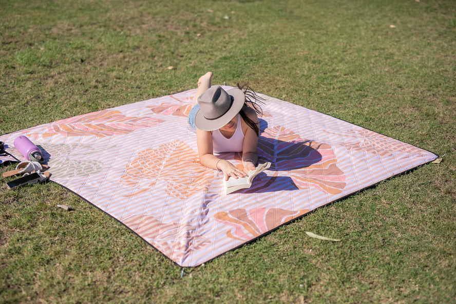 Nakie Recycled Picnic Blanket - Wander Outdoors
