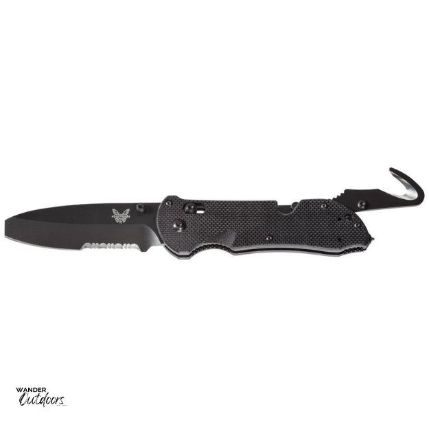 Benchmade 916SBK Triage Axis Folding with Hook Flat Lay