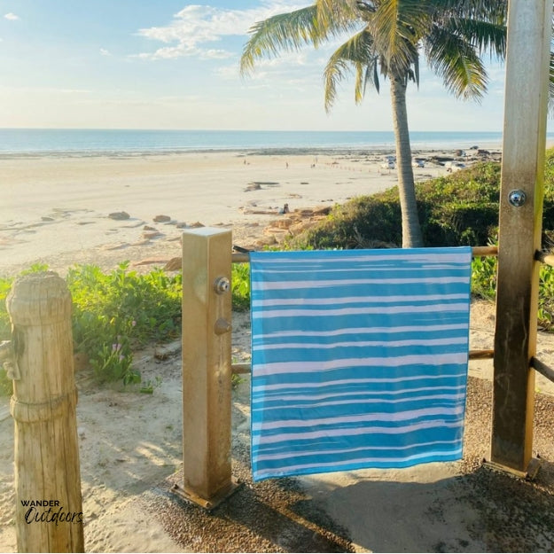 Newlyfe Beach Towel & Pouch Azure Beach Shower