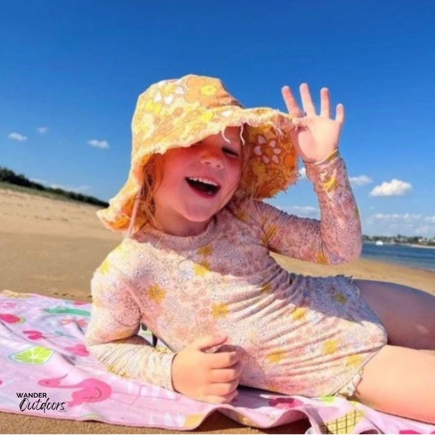 Newlyfe Kids Beach Towel Pinkie at the beach