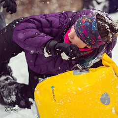 SkogAKust BackSåk - Waterproof Yellow Backpack In The Snow