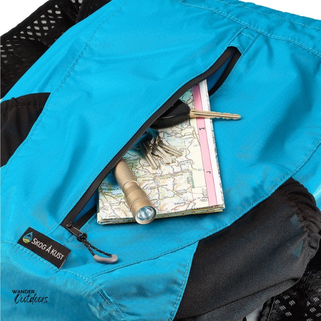 LiteSåk Pak | Ultralight Packable Waterproof Backpack in blue, view of the front pocket 