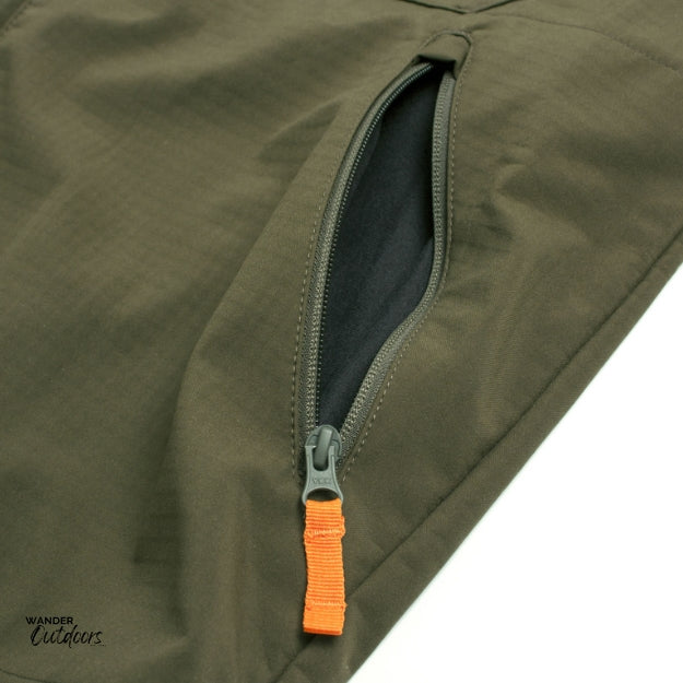 Stoney Creek Frostline Jacket in Bayleaf Zip Close Up