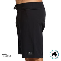 The Mad Hueys Hueys Life 19" Boardshort