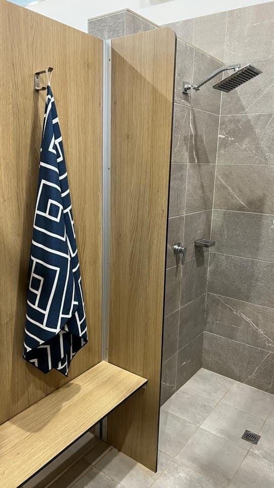 Newlyfe Navy Bath Towel - Wander Outdoors